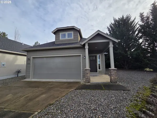 Sutherlin, OR 97479,376 BENTGRASS CT