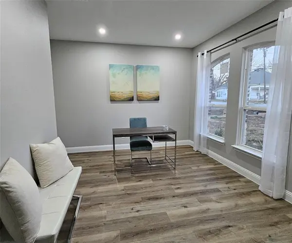 Kaufman, TX 75142,200 E 1st North Street