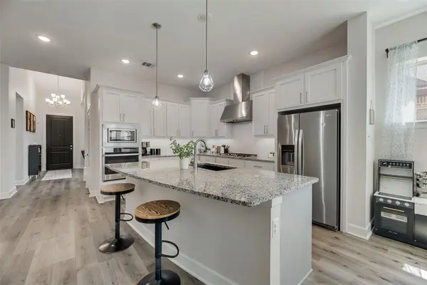 Argyle, TX 76226,912 Lamp Post Lane