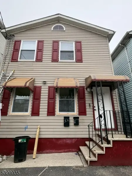 Jersey City, NJ 07305,121 Orient Ave