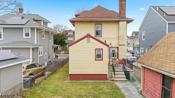 Hillside Twp., NJ 07205,39 Hollywood Ave