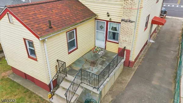 Hillside Twp., NJ 07205,39 Hollywood Ave