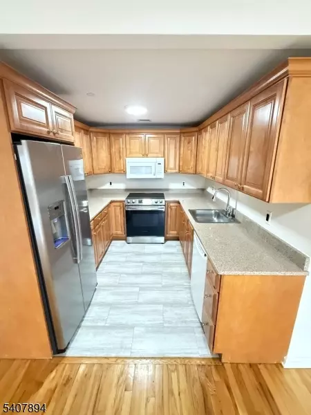 Englewood City, NJ 07631,53 W Palisade Ave #209