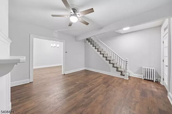 Elizabeth City, NJ 07201,576 Walnut St