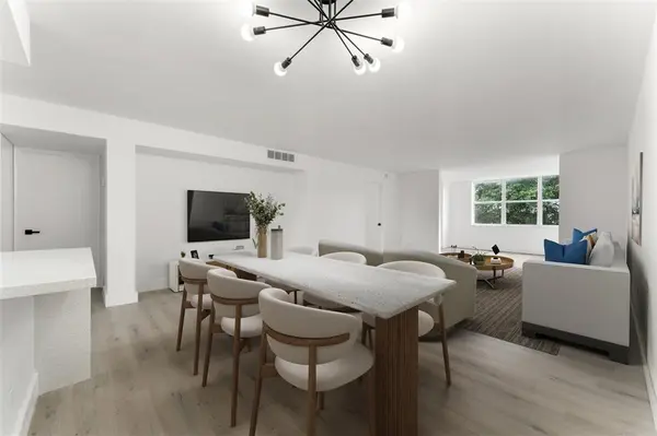 Miami, FL 33179,441 NE 195th St #302