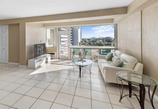 Fort Lauderdale, FL 33316,1900 S Ocean Dr #712