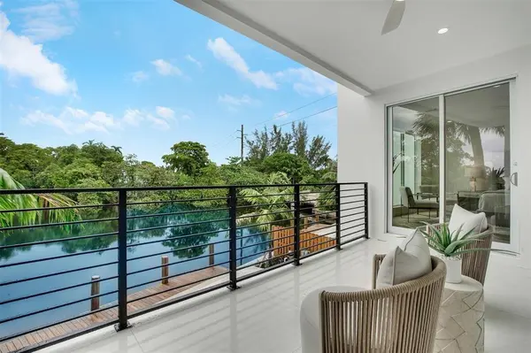 1129 NE 18 Court #1129, Fort Lauderdale, FL 33305