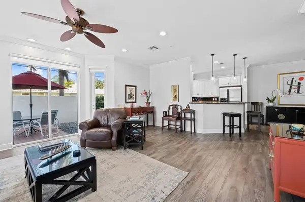 Fort Lauderdale, FL 33304,844 N Victoria Park Rd