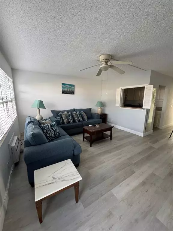 Deerfield Beach, FL 33442,295 Newport T #295