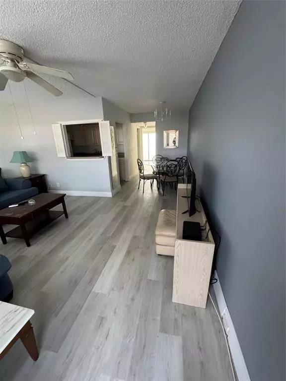 Deerfield Beach, FL 33442,295 Newport T #295