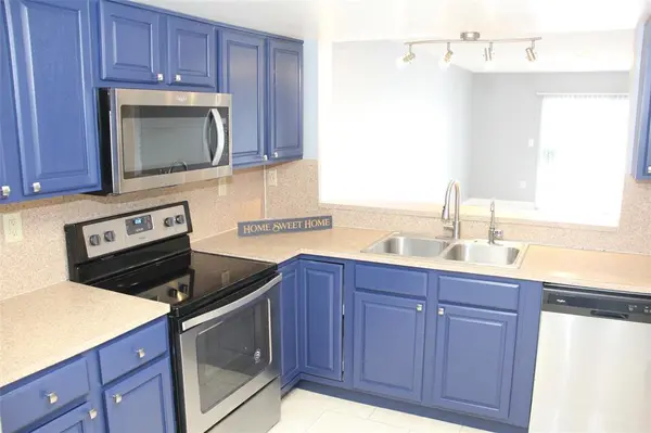 Pembroke Pines, FL 33025,231 SW 113th Way #231