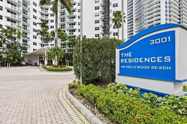 Hollywood, FL 33019,3001 S Ocean Dr #647