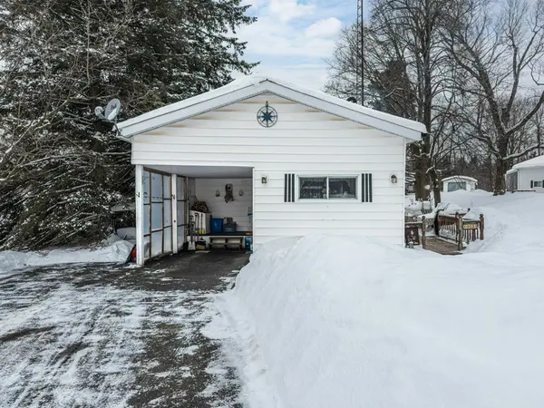 Frontenac, ON K0H 1T0,1023 Moon RD