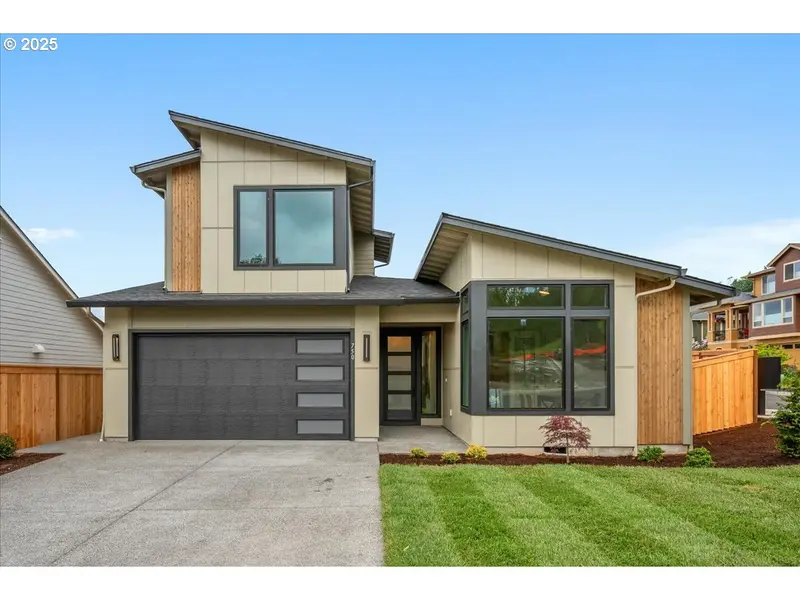 750 N V ST, Washougal, WA 98671