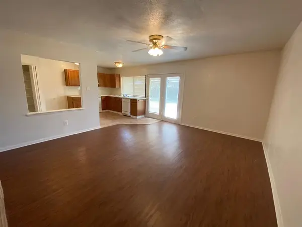 Arlington, TX 76016,6808 Blackberry Drive