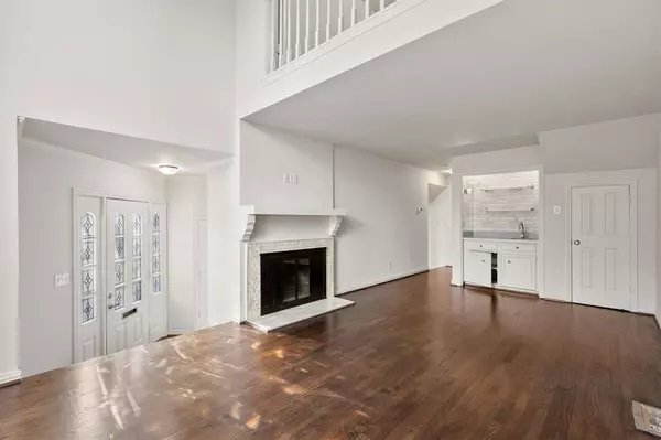 Dallas, TX 75209,3801 S Versailles Avenue