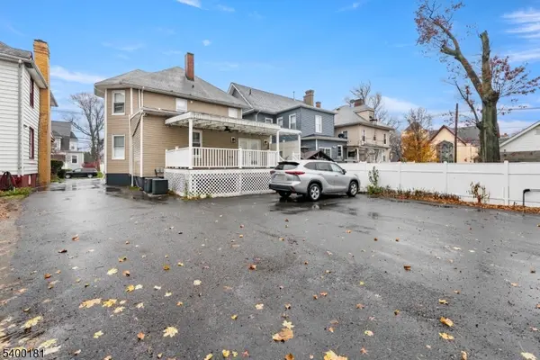 Elizabeth City, NJ 07208,263 Stiles St