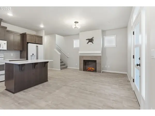 1811 COUSTEAU LOOP SE, Salem, OR 97302