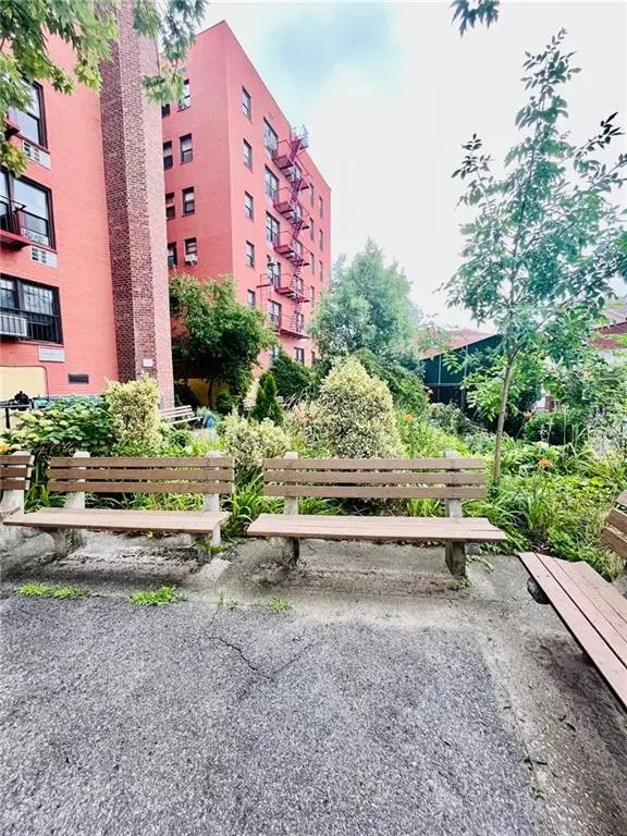 Brooklyn, NY 11235,2330 Voorhies AVE #1C