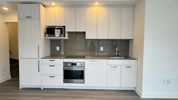 Toronto, ON M3A 0B2,71 Curlew DR #85