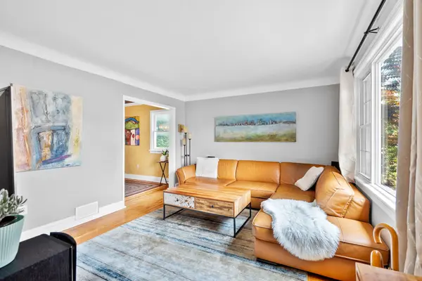 Carlingwood - Westboro And Area, ON K2A 0X5,421 Greenwood AVE