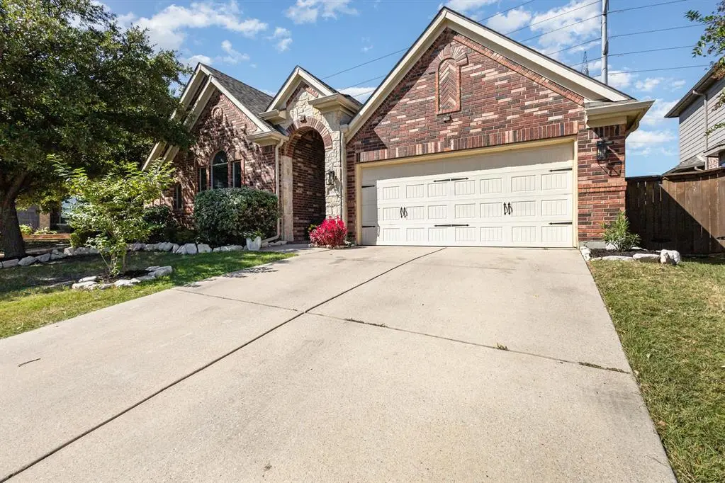 Roanoke, TX 76262,1003 Brighton Street