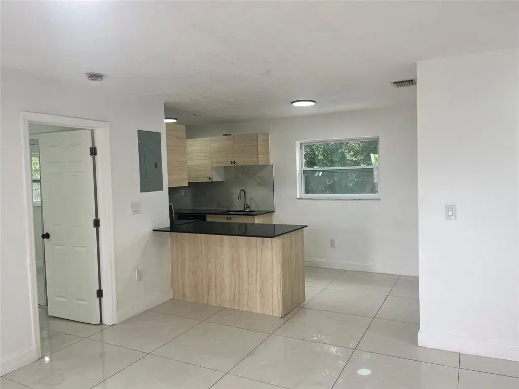 Miami, FL 33125,1604 NW 24th Ct