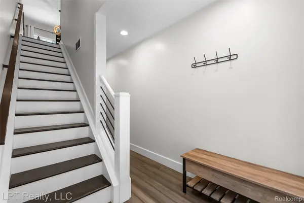 Brighton, MI 48116,109 S 2nd ST