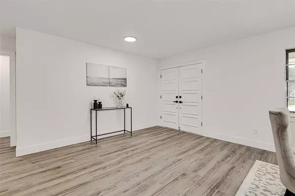 Fort Worth, TX 76133,5804 Wimbleton Way