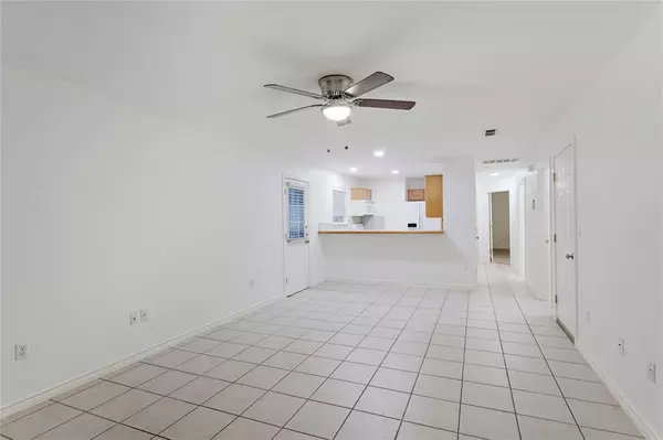 Denison, TX 75020,1021 Rice #102