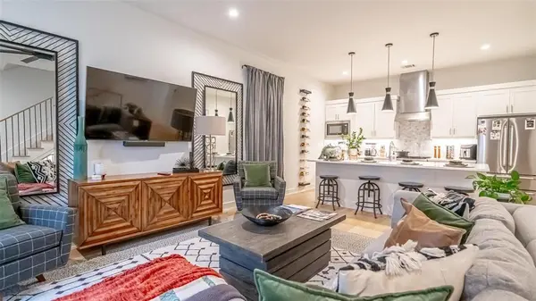 Arlington, TX 76013,694 W Main Street