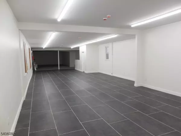 Paterson City, NJ 07524,207 E 15Th St