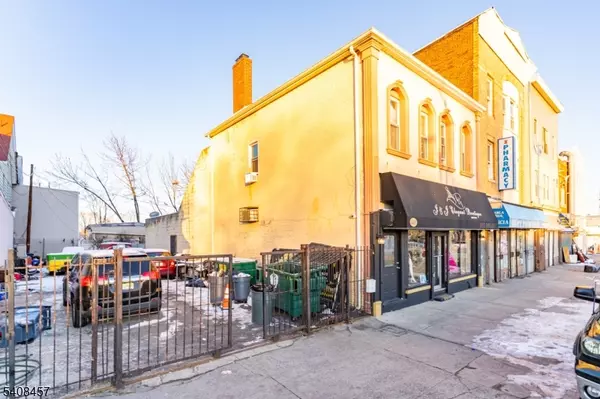 Newark City, NJ 07107,449 Orange St