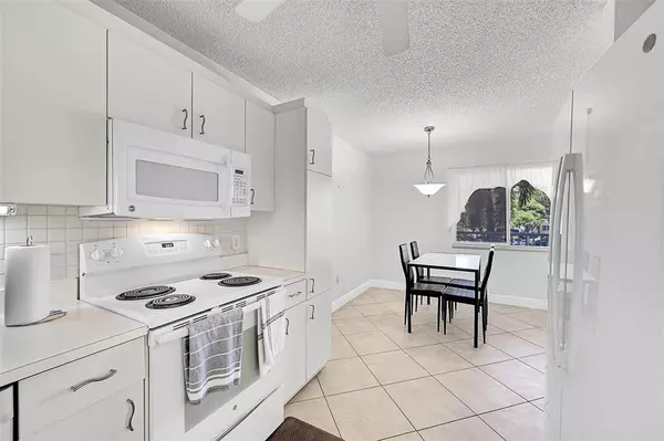 Sunrise, FL 33322,10133 NW 24th Pl #205