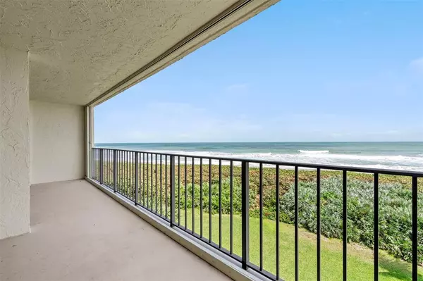 Jensen Beach, FL 34957,10000 S Ocean Dr #404