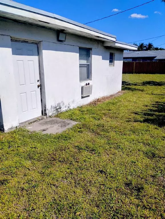 Pompano Beach, FL 33069,2514 NW 4th St