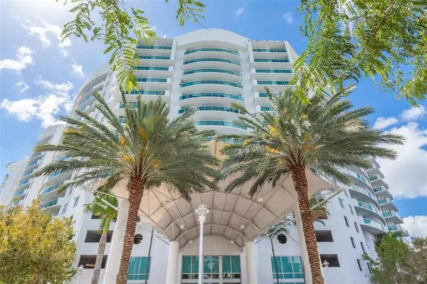 North Bay Village, FL 33141,7900 HARBOR ISLAND DR #512