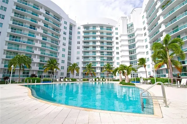 North Bay Village, FL 33141,7900 HARBOR ISLAND DR #512