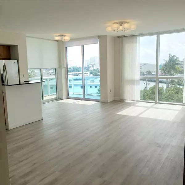 North Bay Village, FL 33141,7900 HARBOR ISLAND DR #512