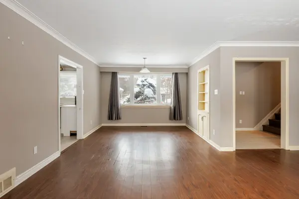 272 Pinehurst DR, Oakville, ON L6J 4X3