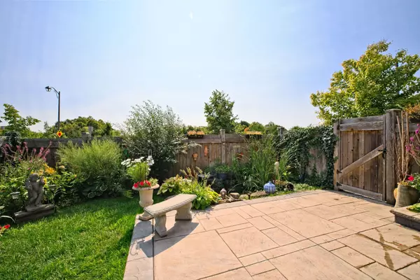 Caledon, ON L7C 3Y8,520 Dougall AVE E