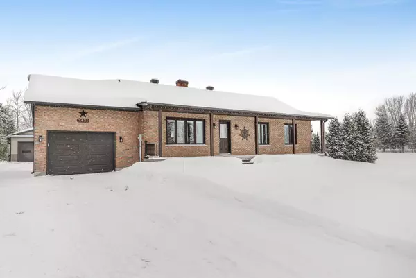 Champlain, ON K0B 1K0,2431 BAY RD