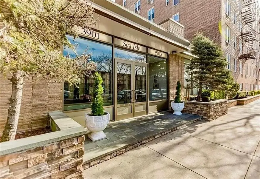 3909 Nostrand AVE #2C, Brooklyn, NY 11235