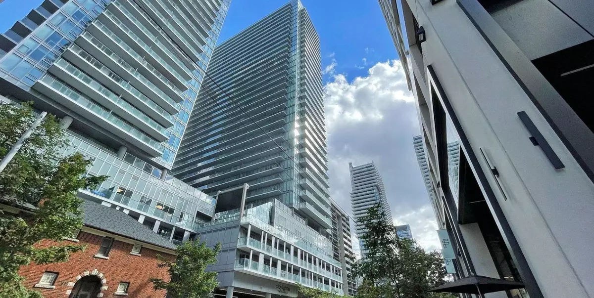 Toronto, ON M4P 0E4,99 Broadway AVE #1211