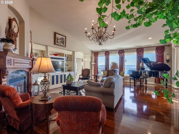 Washougal, WA 98671,430 N Y ST