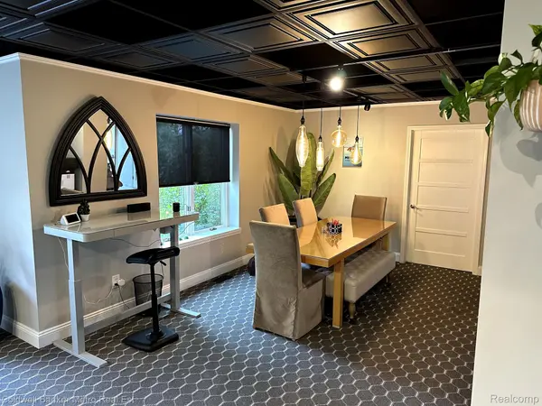 1362 W Huron ST, Waterford Charter Township, MI 48328