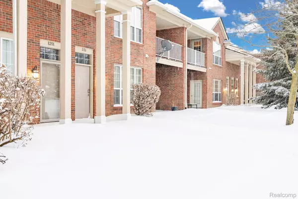 Walled Lake, MI 48390,8208 Chesapeake CIR