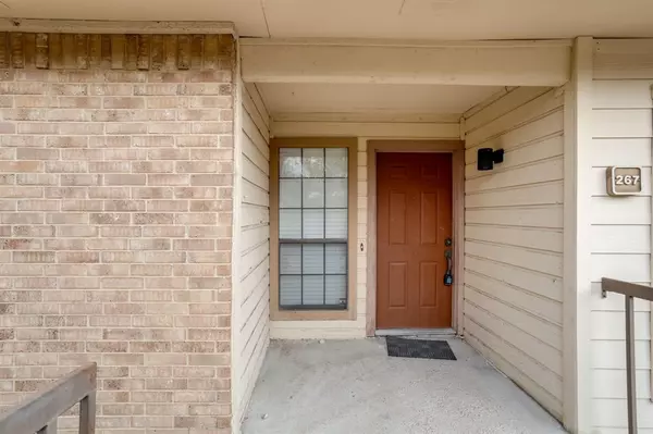 Addison, TX 75001,16301 Ledgemont Lane #267