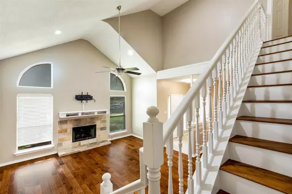 Carrollton, TX 75006,2221 Meadowstone Drive