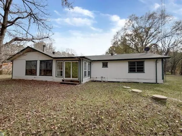 Hawkins, TX 75765,486 County Road 3811